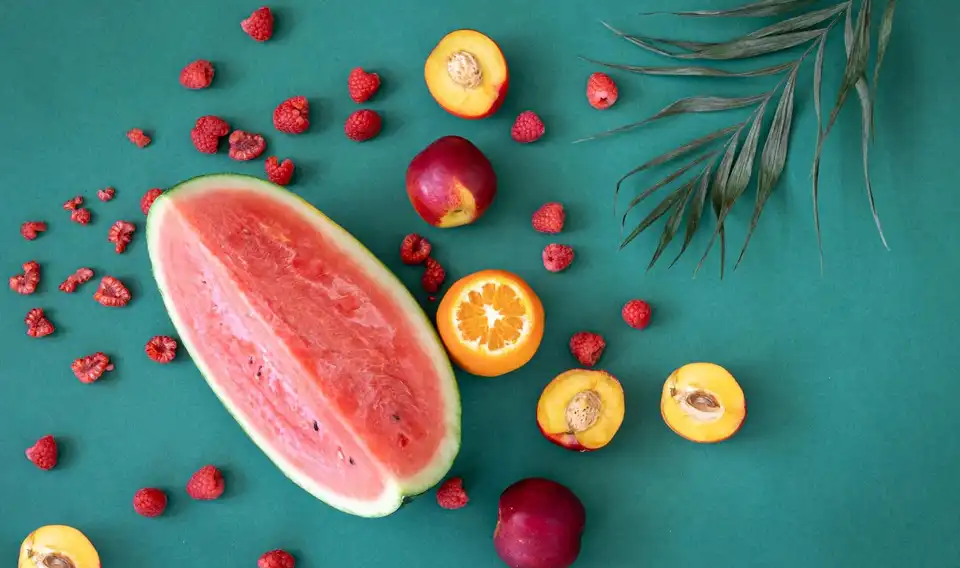 میوه های سرد برای درمان سردی بدن